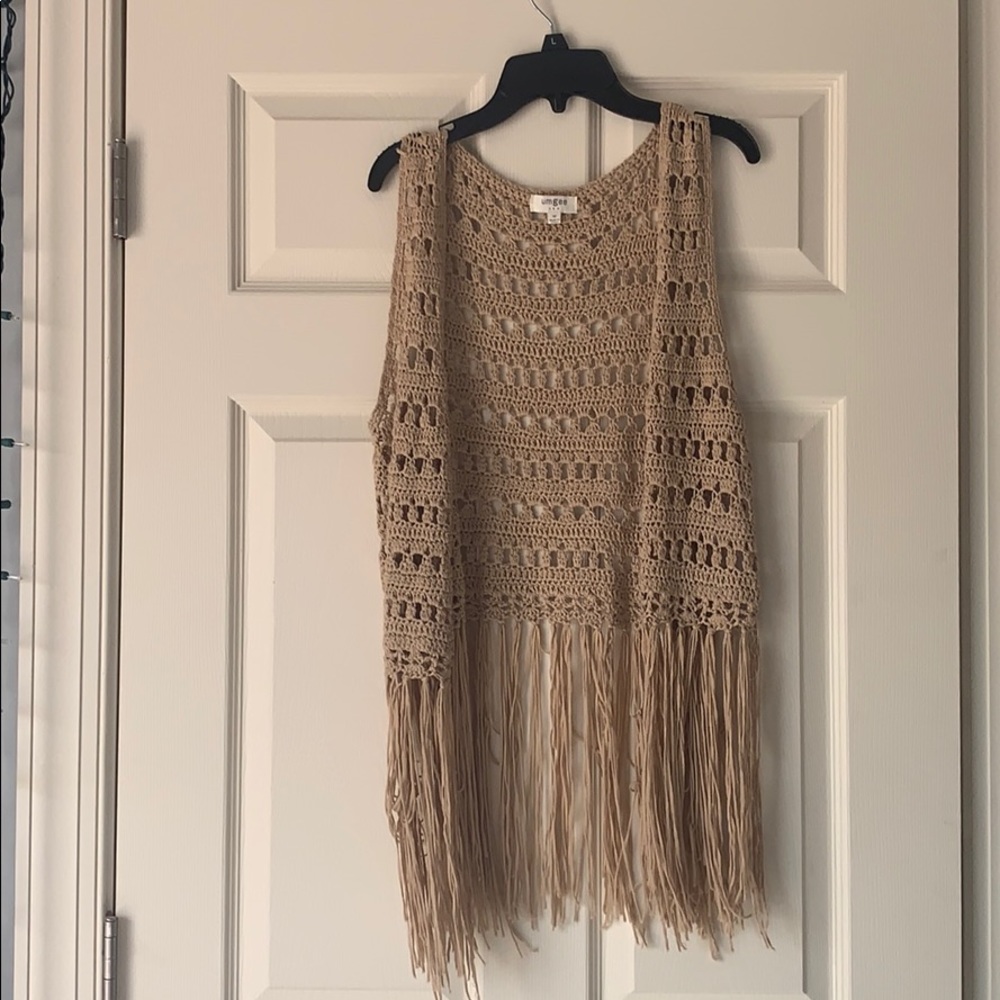 Tan umgee vest